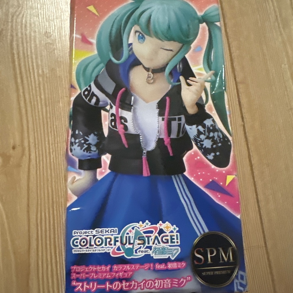 Project sekai Hatsune Miku figure
